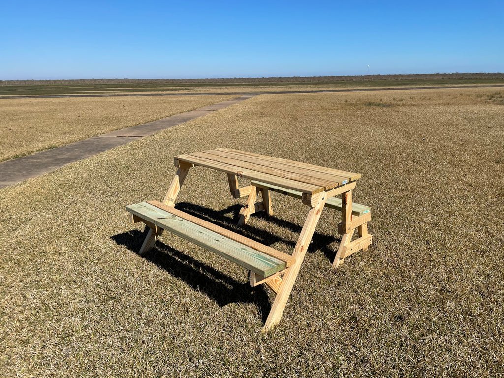 Transforming Bench to Table